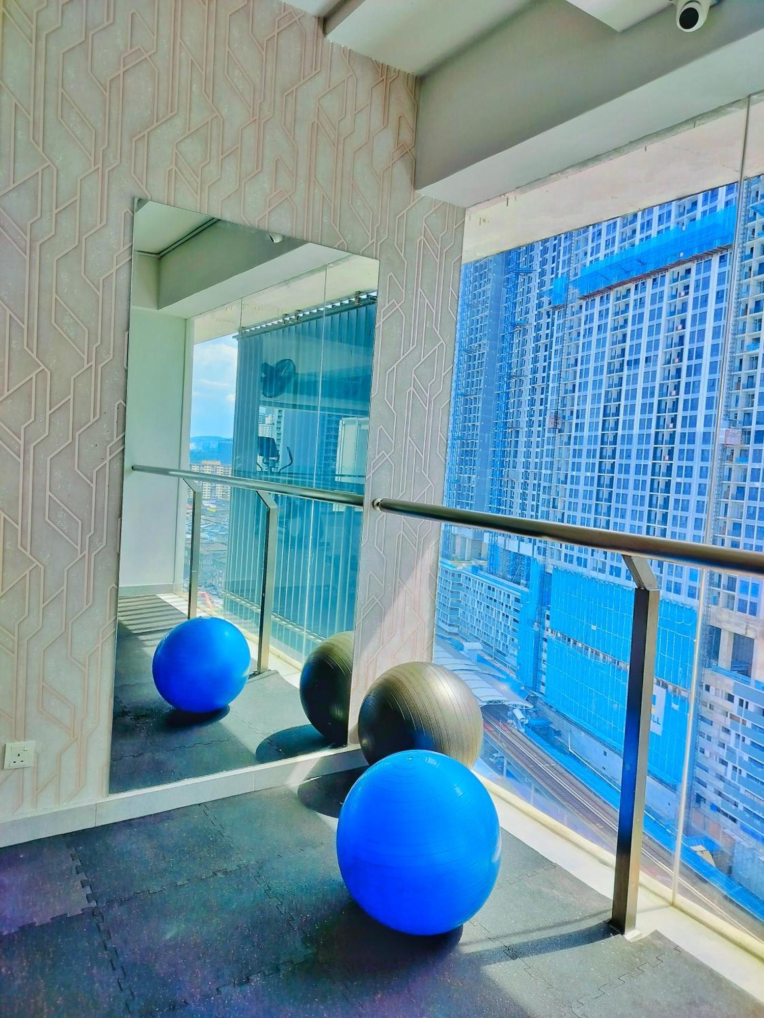 D Majestic Place Service Klcc Apartemen
